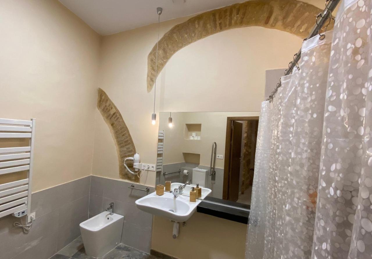 Gadeiras Suites - Apartamentos Turisticos De 2 Llaves Cadiz Exterior photo